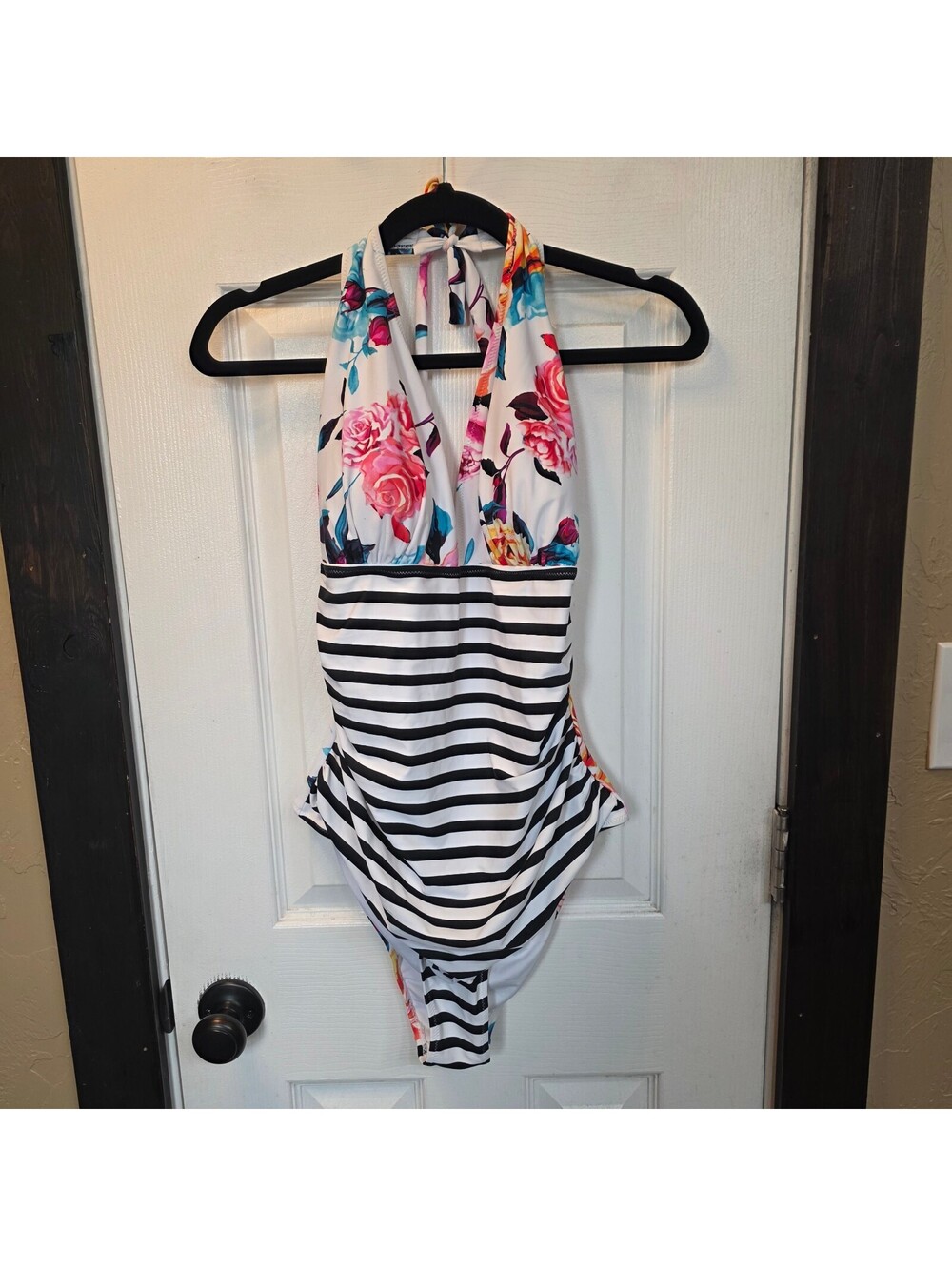 Cupshe Women's Floral Striped Halter One-Piece Swimsuit-XXL NWT - Picture 1 of 9